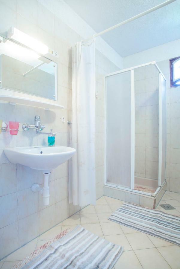 Cherry House Apartment สลูน ภายนอก รูปภาพ