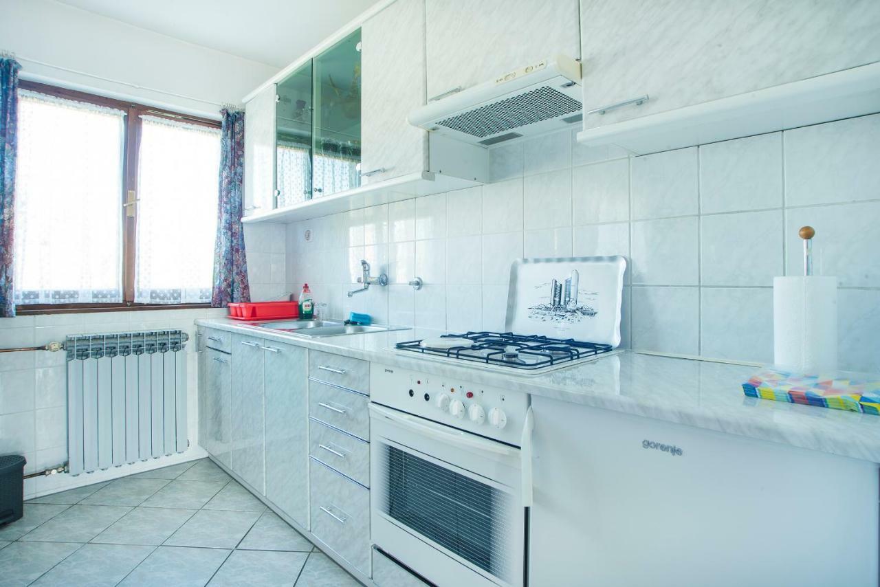 Cherry House Apartment สลูน ภายนอก รูปภาพ